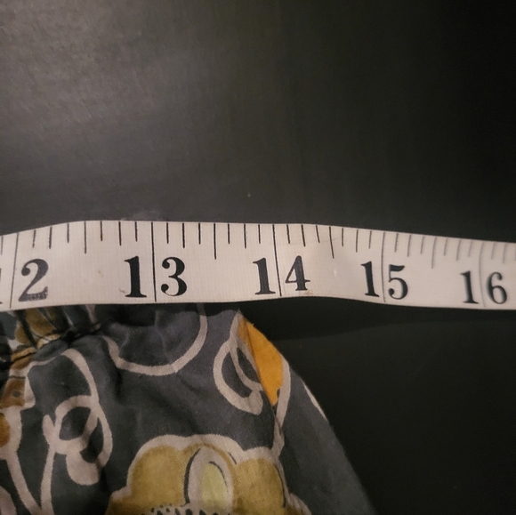 Floral Patterned Skirt in Gray and Yellow - Picture 6 of 6